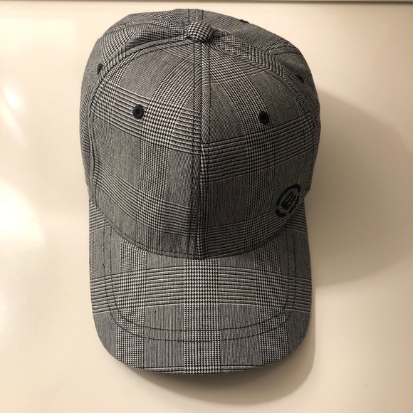 Ezekiel Cap - Picture 1 of 4